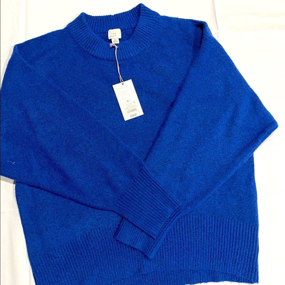Brand new sweater